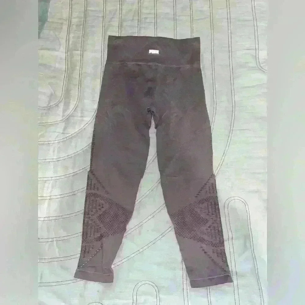 PINK cool and comfy leggings - Picture 3 of 4